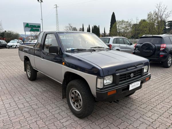 NISSAN KING CAB 2/P CASSONATO PORTATA 10 QUINTALI